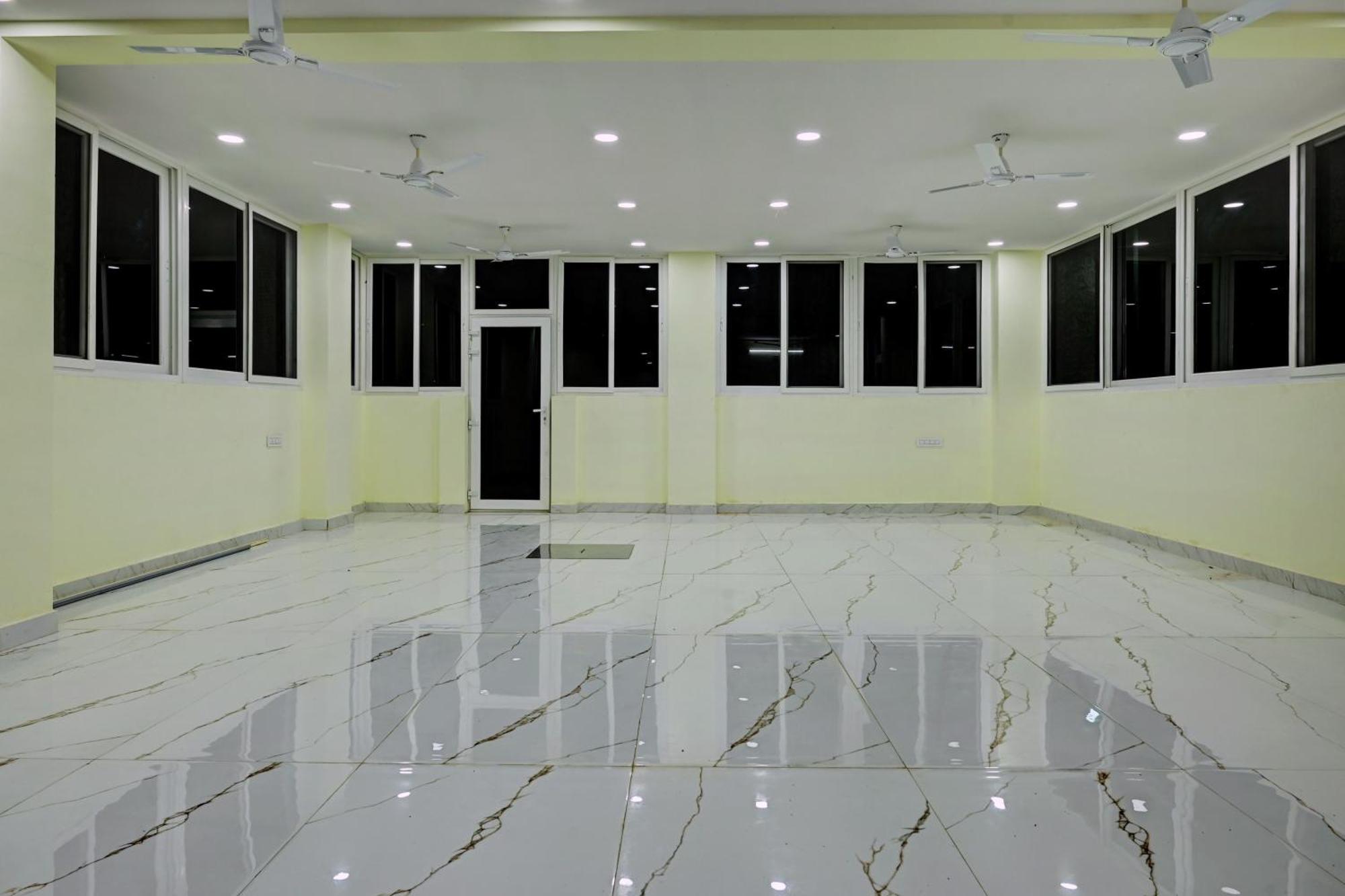 Oyo Home Msr Guest Inn Homestay Nellore Buitenkant foto