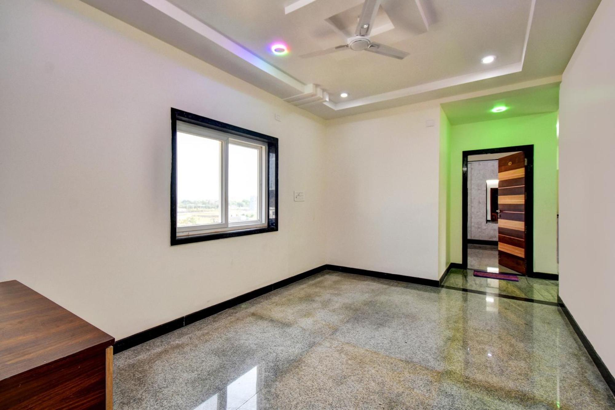 Oyo Home Msr Guest Inn Homestay Nellore Buitenkant foto